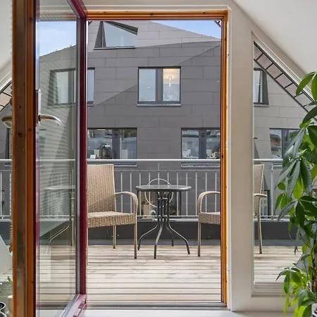 Apartment In The Absolute Center Of *